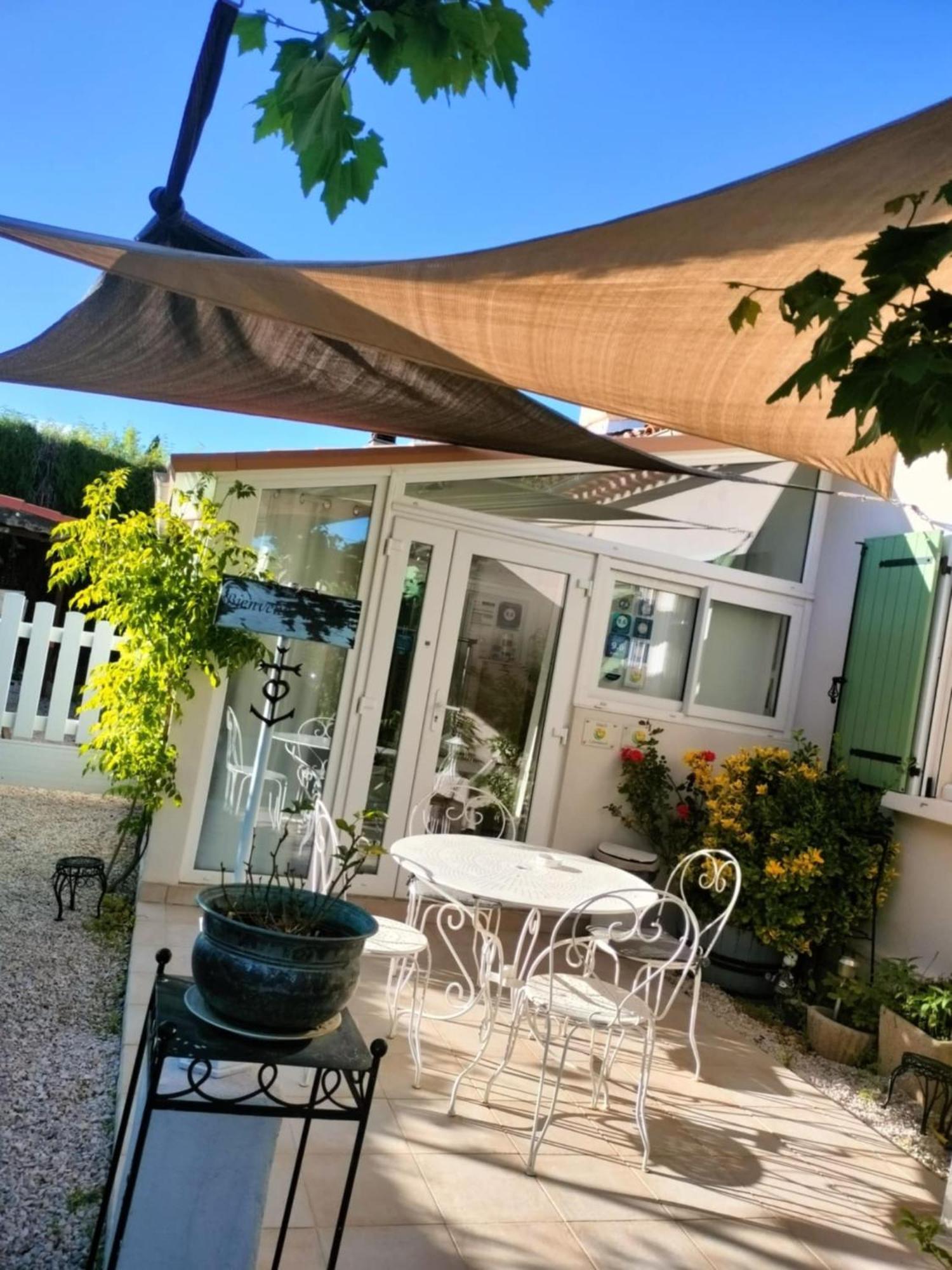 Chambre D'Hotes Villa De La Sueur Au Bonheur La Bouilladisse Exterior foto